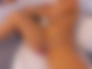 Live cam show with Hanna Cupper - Full Nudity on madthumbs