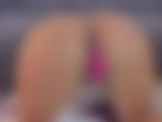Hanna Cupper's Live Sex Cam Show