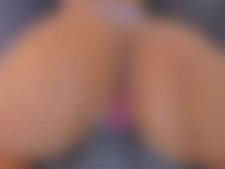 Hanna Cupper's Live Sex Cam Show