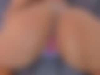 Hanna Cupper's Live Sex Cam Show