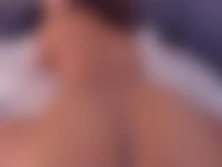 Live cam show with Hanna Cupper - Bedroom on eurowanks.com