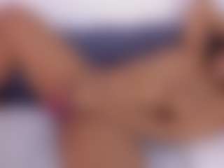 Live cam show with Hanna Cupper - Curvy Toys on instabang