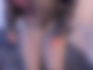 Live cam show with Hanna Cupper - Sexwebcam Curvy on CamClone