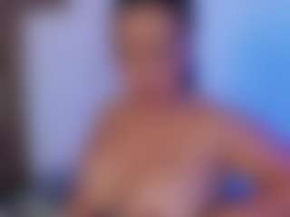 Live cam show with Camila Adams - Squirt on Mixed Magazine Live