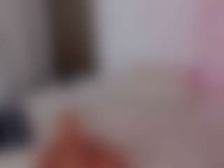 Live cam show with Camila Adams - Squirt Curvy on Camiplay Live