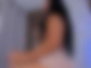 Live cam show with Camila Adams - Deepthroat on Dolls Live