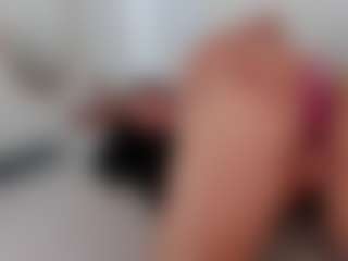 Live cam show with Camila Adams - Foot Fetish on xxxlivecams.org