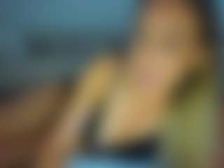 Live cam show with Brianna J - Bi on Gym Cam Girls