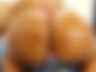 ALISHA IN WHORELAND's Live Sex Cam Show