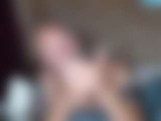 Live cam show with T-GRiZZ79 - Bald on Instabang