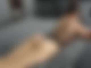 Live cam show with Dyanne18 - Smoke on crypto-cams