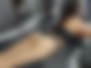 Live cam show with Dyanne18 - Doggy on Dolls Live