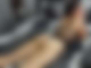 Live cam show with Dyanne18 - Doggy on liverealitysex.com