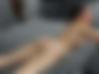 Live cam show with Dyanne18 - Interactivetoy on milfzrlive.com