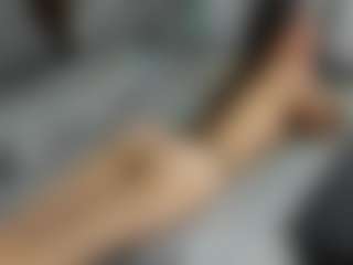 Live cam show with Dyanne18 - Interactivetoy on Porn Luv