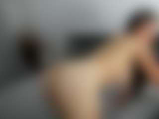 Dyanne18's Live Sex Cam Show