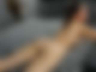 Dyanne18's Live Sex Cam Show