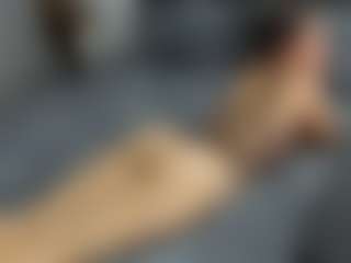 Live-camshow met Dyanne18 - Doggy op Camsoda