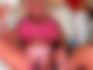 musclemama4u's Live Sex Cam Show