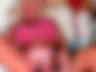 musclemama4u's Live Sex Cam Show