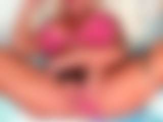 musclemama4u's Live Sex Cam Show