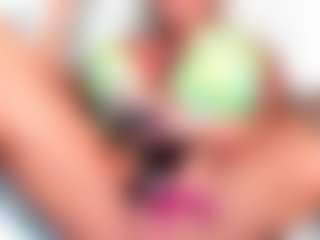 musclemama4u's Live Sex Cam Show