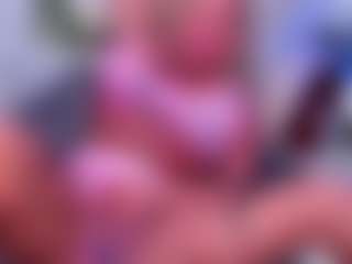 musclemama4u's Live Sex Cam Show