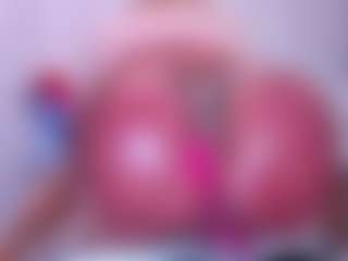 musclemama4u's Live Sex Cam Show