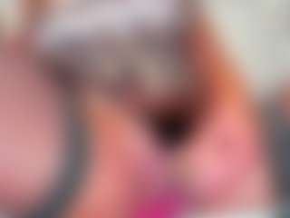 musclemama4u's Live Sex Cam Show