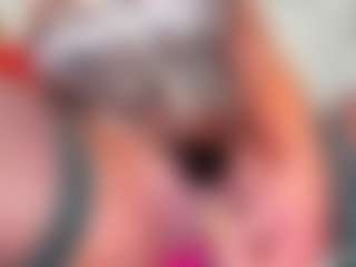 musclemama4u's Live Sex Cam Show