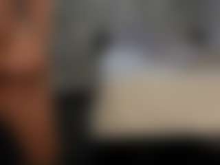 Live cam show with PeachAnna - Brown Eyes on Taboo Cams XXX