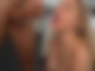 PeachAnna's Live Sex Cam Show