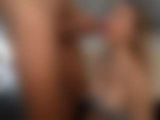 PeachAnna's Live Sex Cam Show