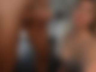 PeachAnna's Live Sex Cam Show