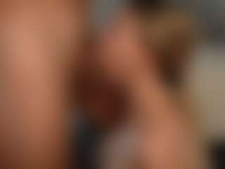 PeachAnna's Live Sex Cam Show