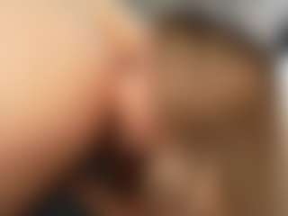 PeachAnna's Live Sex Cam Show