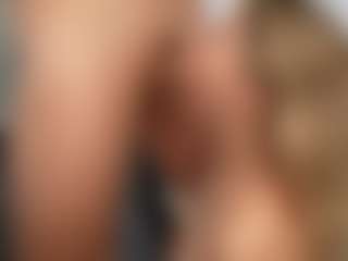 PeachAnna's Live Sex Cam Show