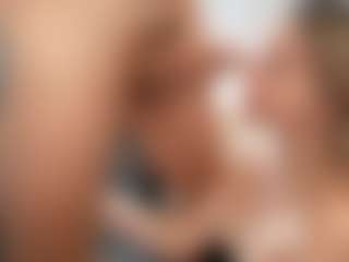 PeachAnna's Live Sex Cam Show
