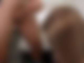PeachAnna's Live Sex Cam Show