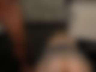 PeachAnna's Live Sex Cam Show