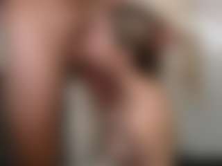 Live-Cam-Show mit PeachAnna - Asshole auf Camsoda
