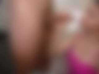 Live-Cam-Show mit PeachAnna - Outside auf Camsoda