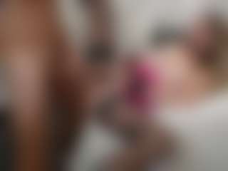 Live cam show with PeachAnna - White on CamSextacy