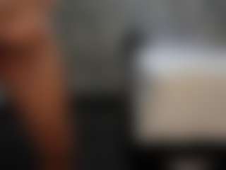 PeachAnna's Live Sex Cam Show