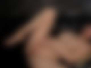 PeachAnna's Live Sex Cam Show
