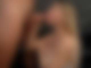 PeachAnna's Live Sex Cam Show