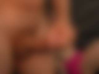 PeachAnna's Live Sex Cam Show