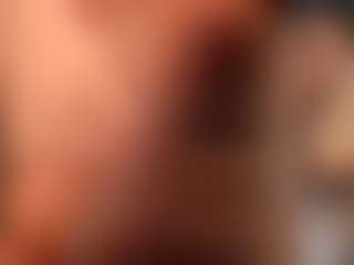 PeachAnna's Live Sex Cam Show
