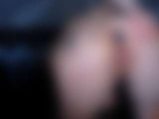 Live cam show with PeachAnna - Handjob on Cam Slut