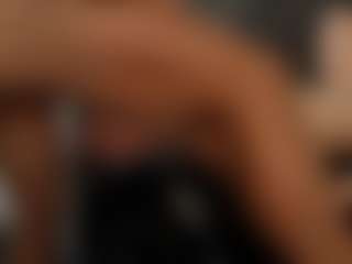 PeachAnna's Live Sex Cam Show